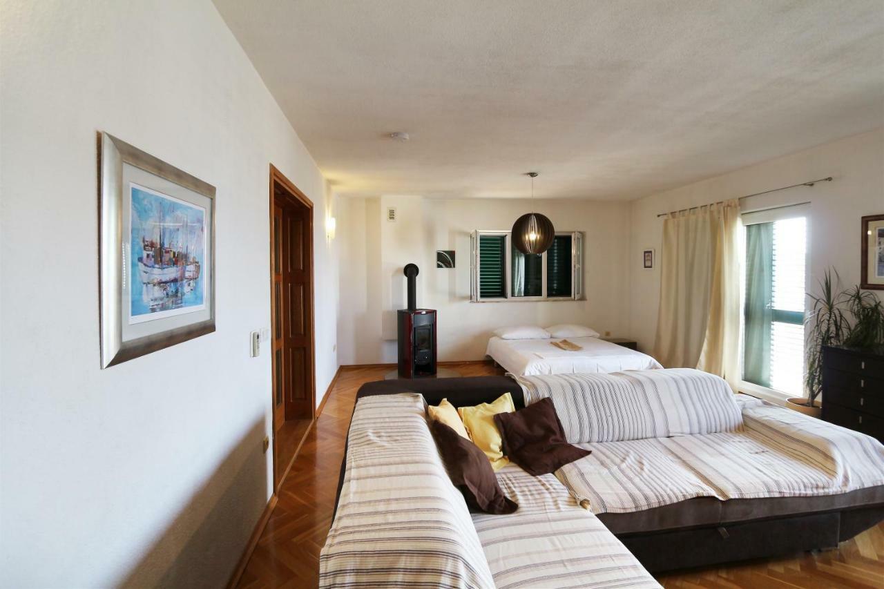 House Lipo Otel Makarska Dış mekan fotoğraf
