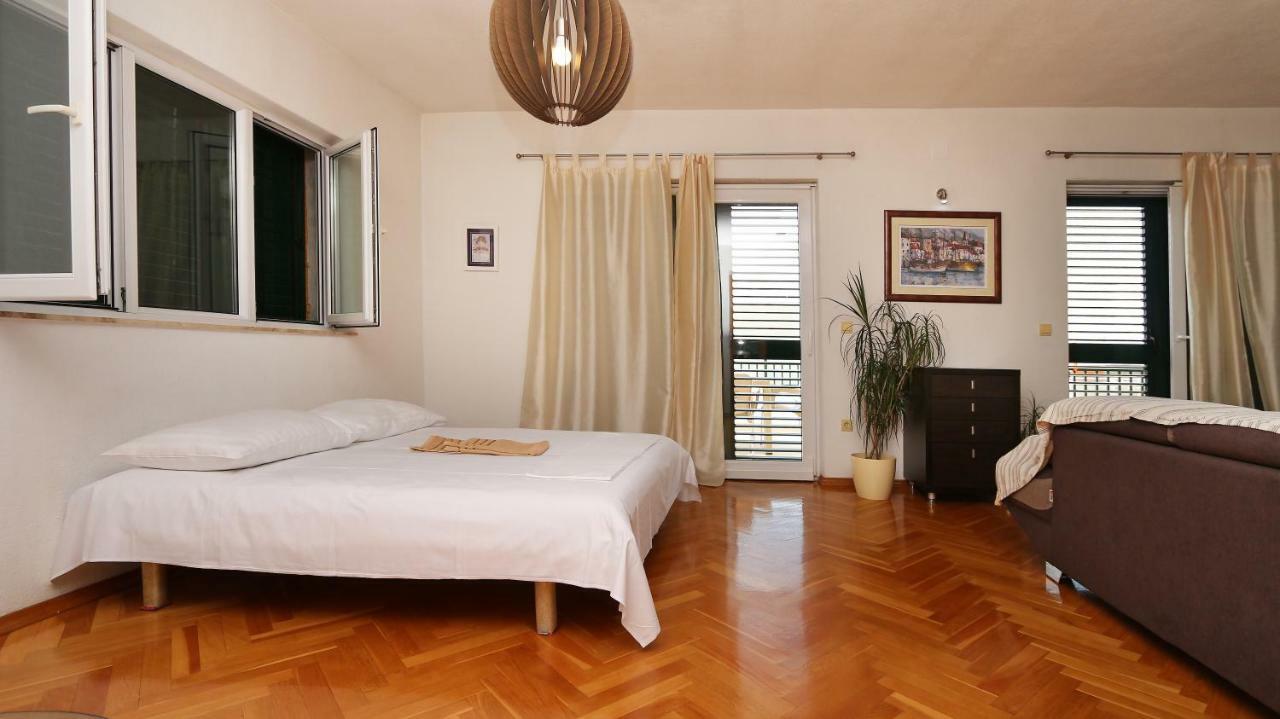 House Lipo Otel Makarska Dış mekan fotoğraf